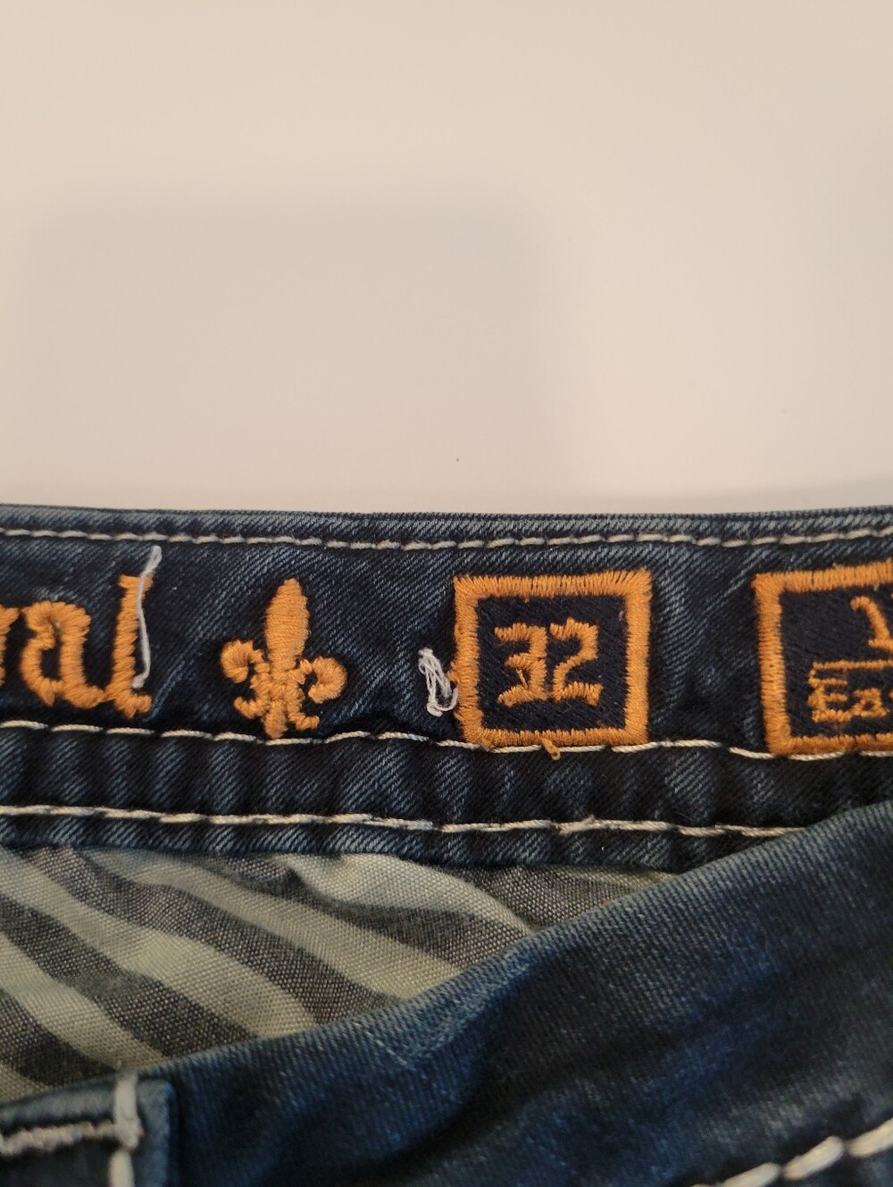 Rock Revival Vivian Easy Skinny 32 Straight Leg Fleur-de-lis Pocket Y2K Style - Picture 4 of 15